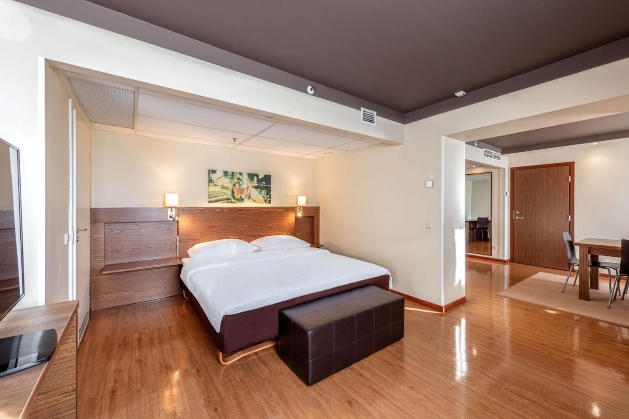 Отель Park Inn by Radisson Kaunas Каунас-21