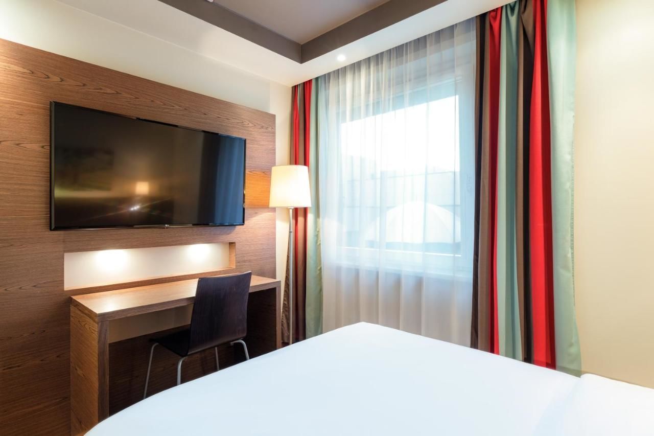 Отель Park Inn by Radisson Kaunas Каунас