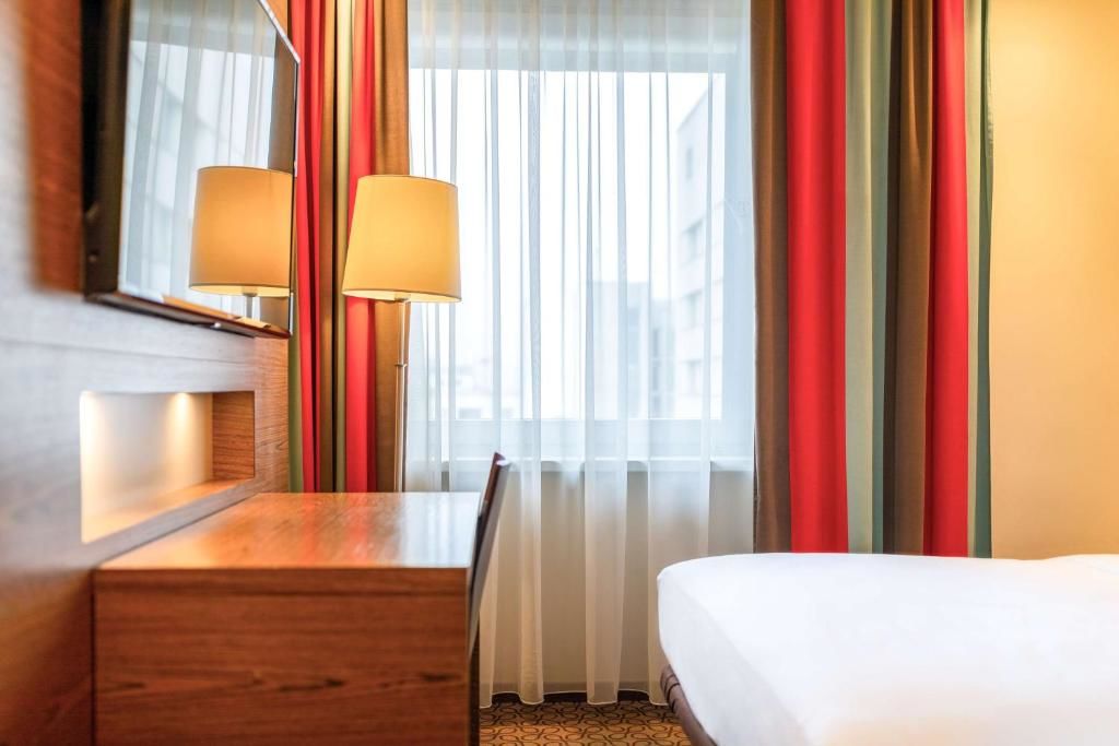 Отель Park Inn by Radisson Kaunas Каунас